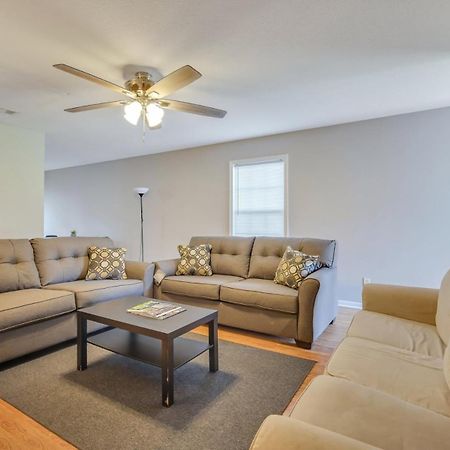 Charming Gray Home- 5 Mins From Gsu! สเตทส์โบโร ภายนอก รูปภาพ
