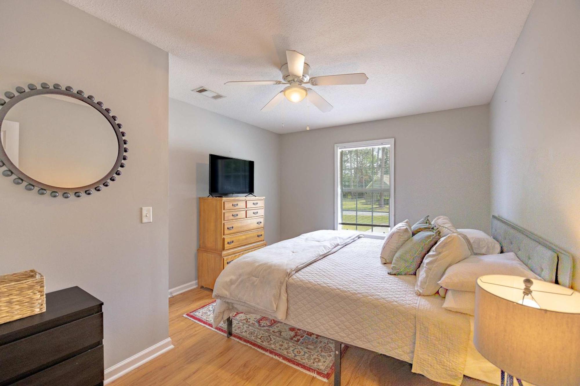 Charming Gray Home- 5 Mins From Gsu! สเตทส์โบโร ภายนอก รูปภาพ