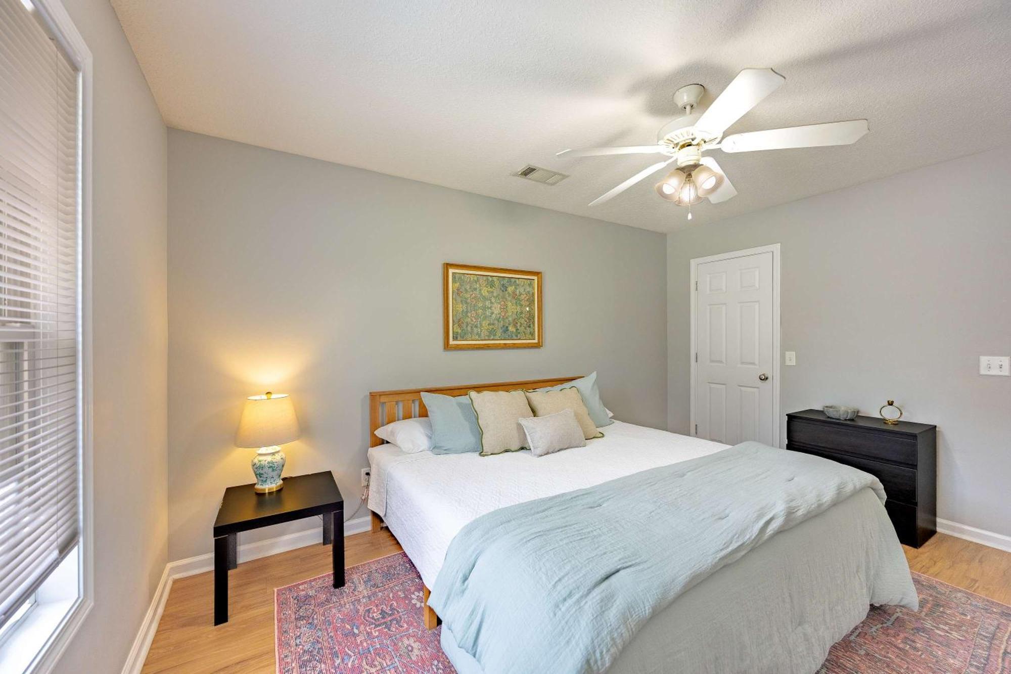 Charming Gray Home- 5 Mins From Gsu! สเตทส์โบโร ภายนอก รูปภาพ